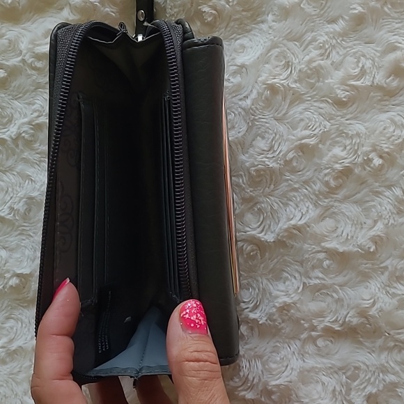 Enzo Angiolini dark gray wallet. Has change pocket & 6 card pockets inside. - Picture 6 of 16